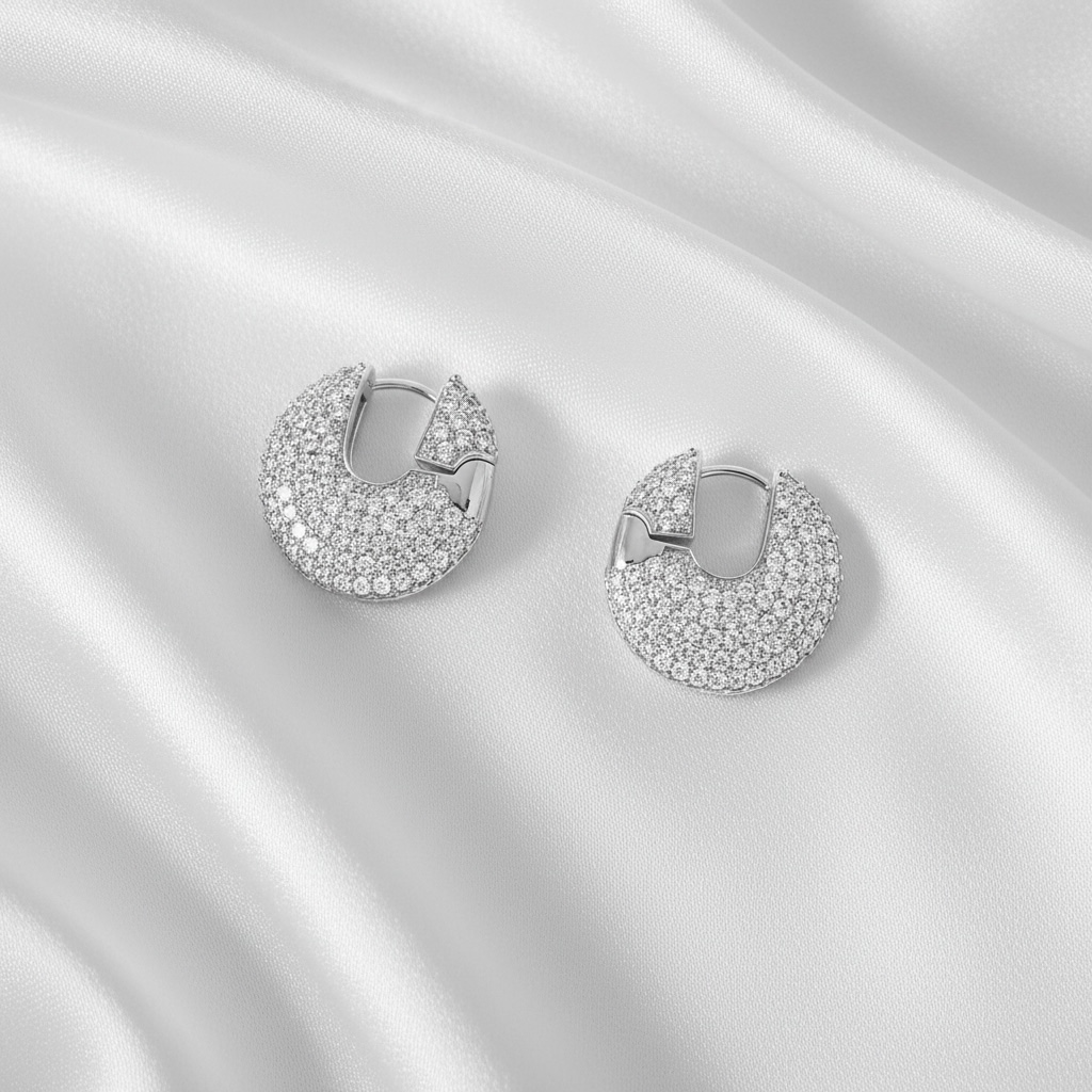 kendall pavé huggies