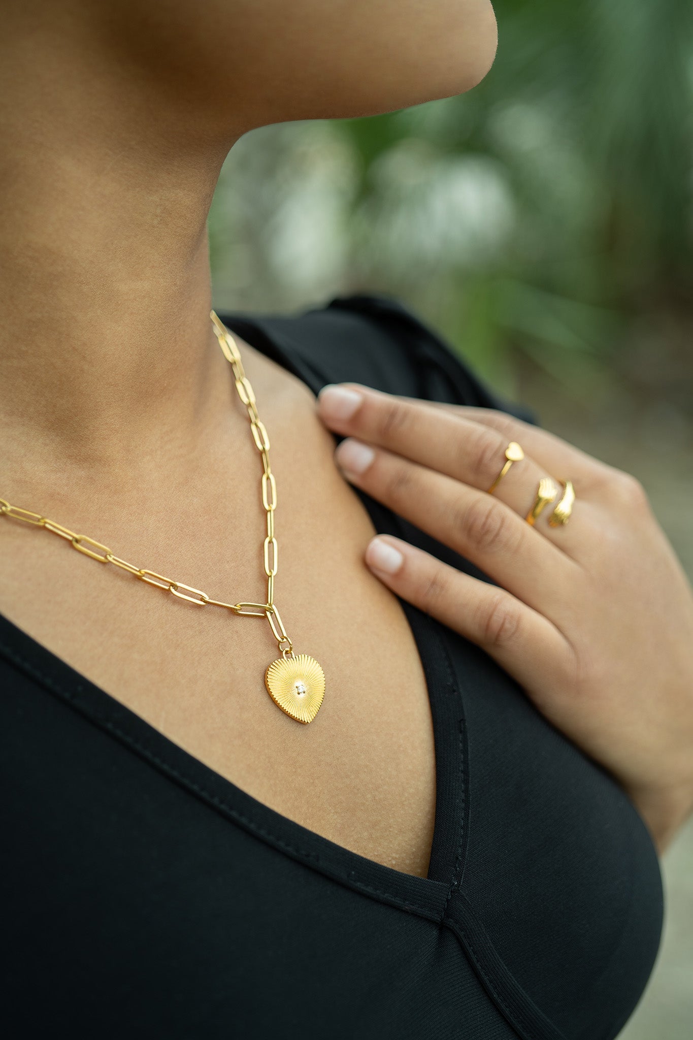 the radiant sunburst heart necklace