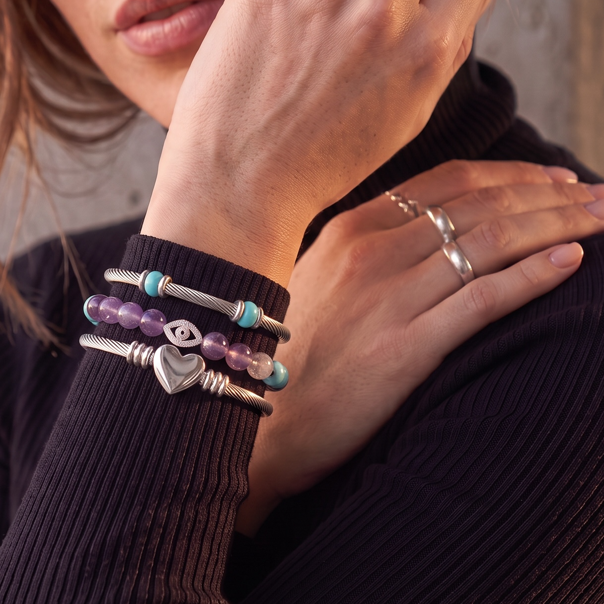 leni heart cuff