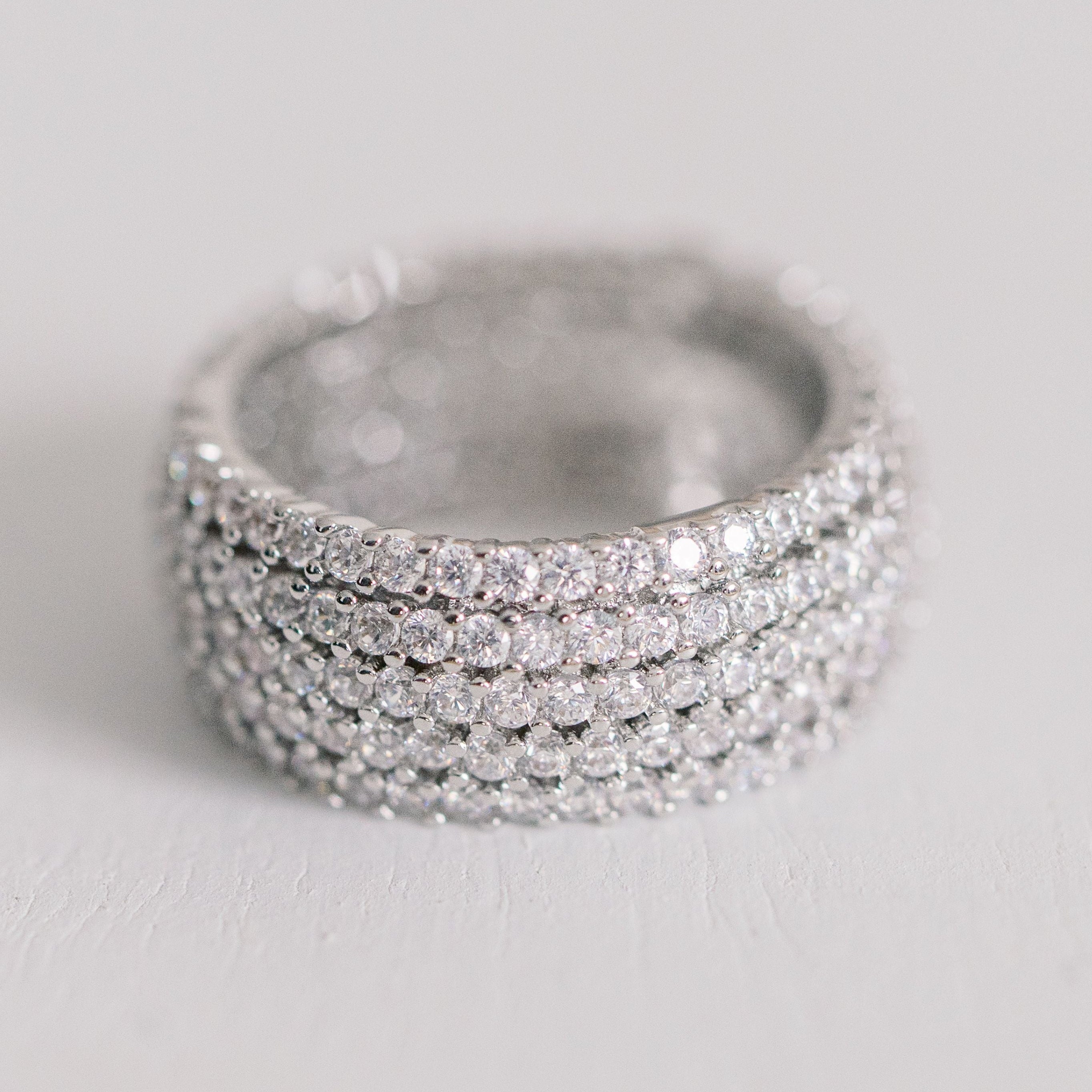luxe pavé ring