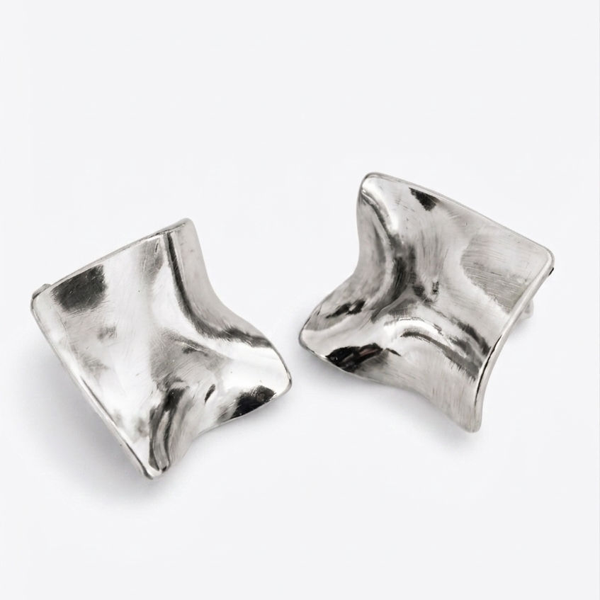coastal romance earrings